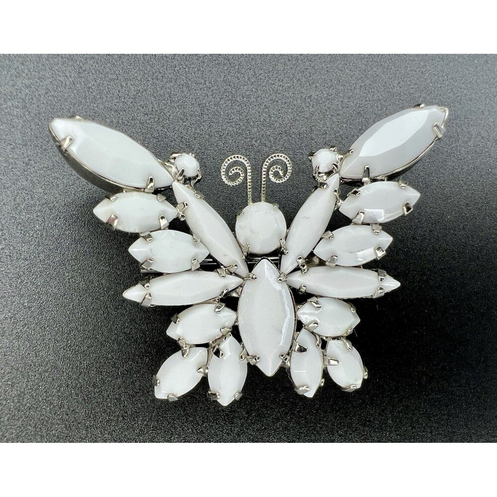 Ref No. 1793 Vintage Juliana DeLizza & Elster White Milk Glass Butterfly Brooch